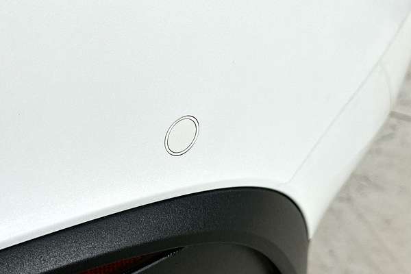 2022 Tesla Model Y Rear-Wheel Drive