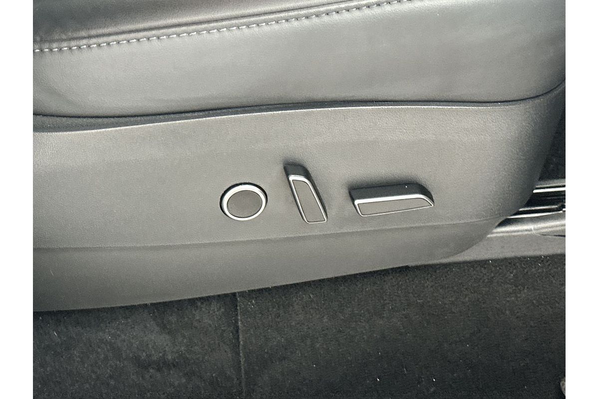 2022 Tesla Model Y Rear-Wheel Drive