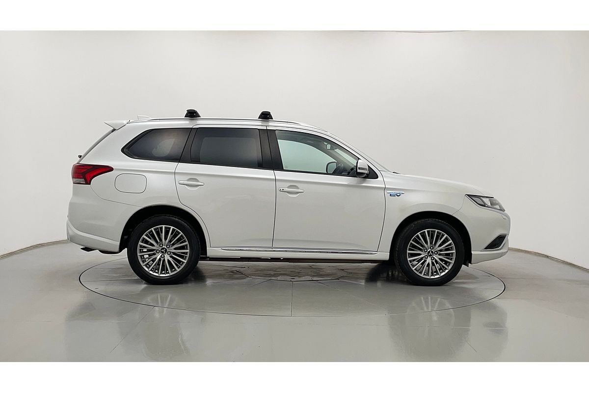 2020 Mitsubishi Outlander PHEV ES ZL