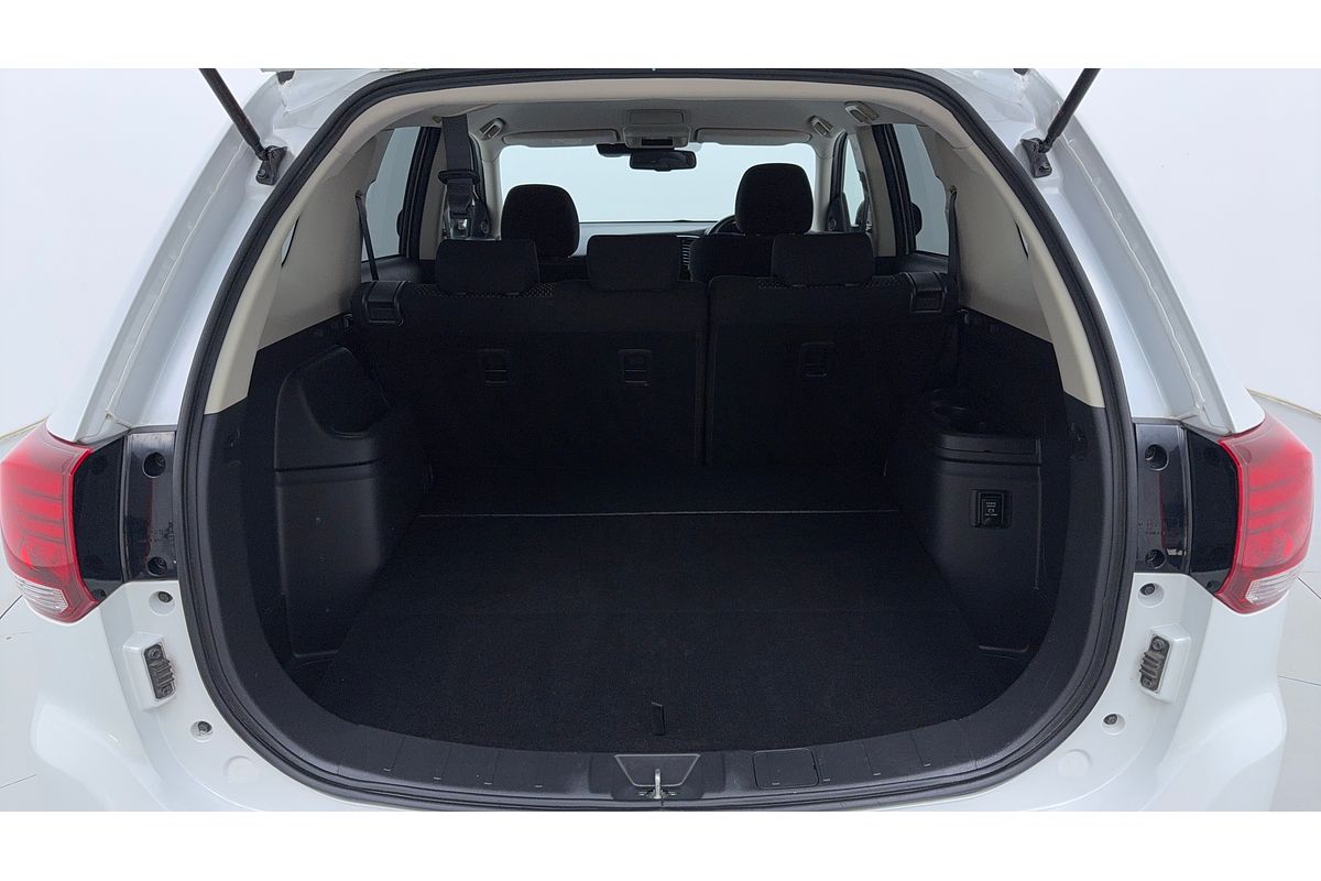 2020 Mitsubishi Outlander PHEV ES ZL