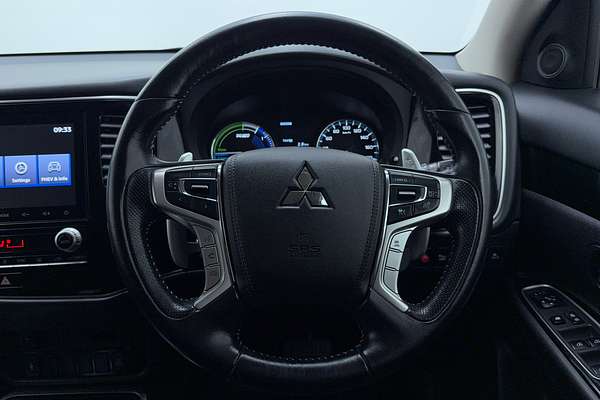 2020 Mitsubishi Outlander PHEV ES ZL