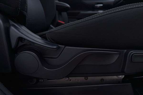 2020 Mitsubishi Outlander PHEV ES ZL