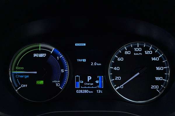 2020 Mitsubishi Outlander PHEV ES ZL