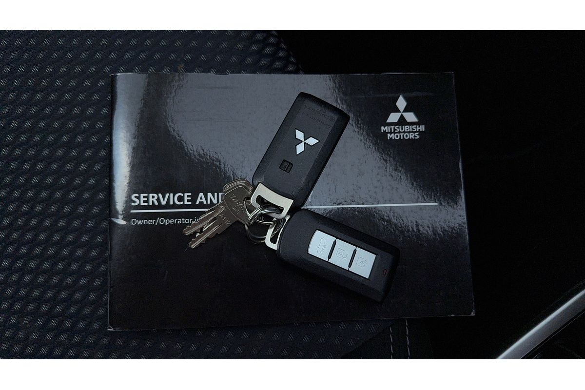 2020 Mitsubishi Outlander PHEV ES ZL