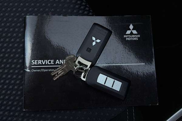 2020 Mitsubishi Outlander PHEV ES ZL