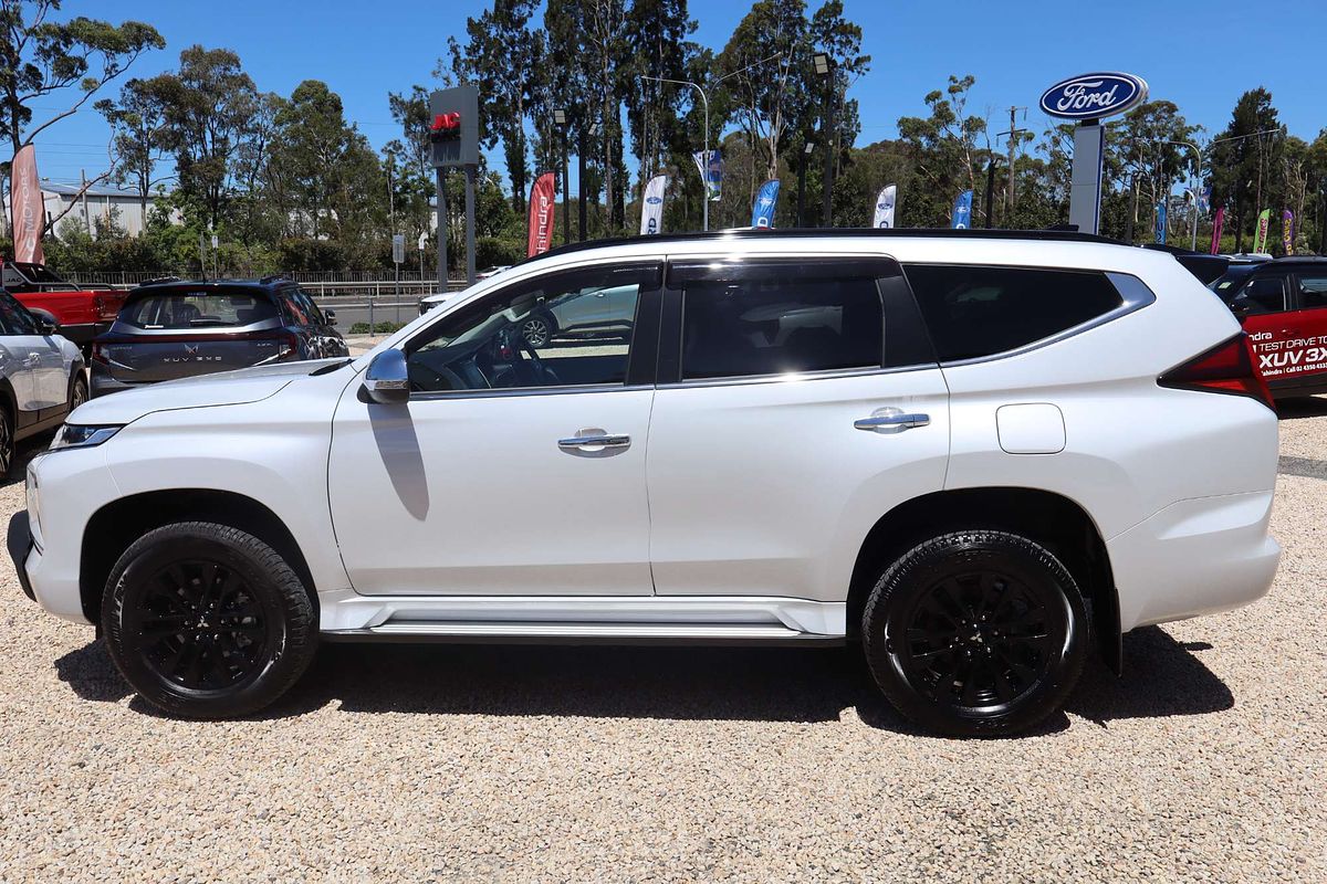 2022 Mitsubishi Pajero Sport GSR QF