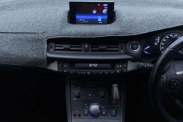 2016 Lexus CT LUXURY ZWA10R MY15