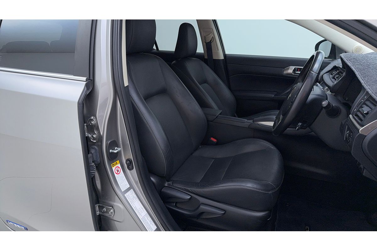 2016 Lexus CT LUXURY ZWA10R MY15