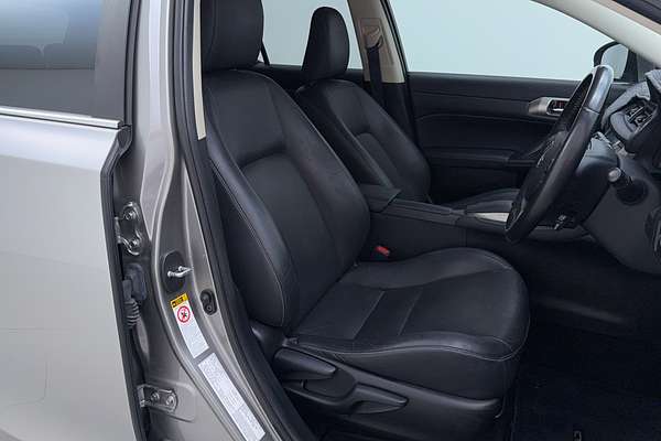 2016 Lexus CT LUXURY ZWA10R MY15