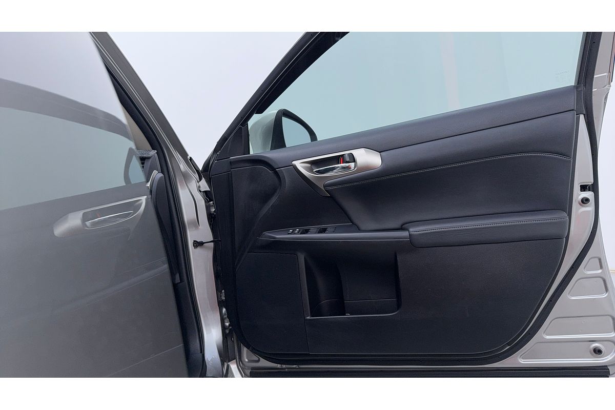 2016 Lexus CT LUXURY ZWA10R MY15