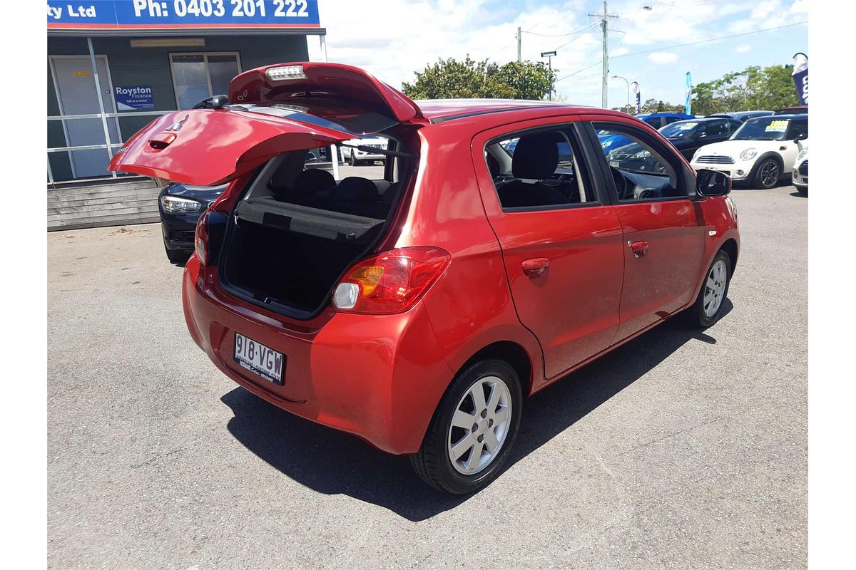 2013 Mitsubishi Mirage ES LA