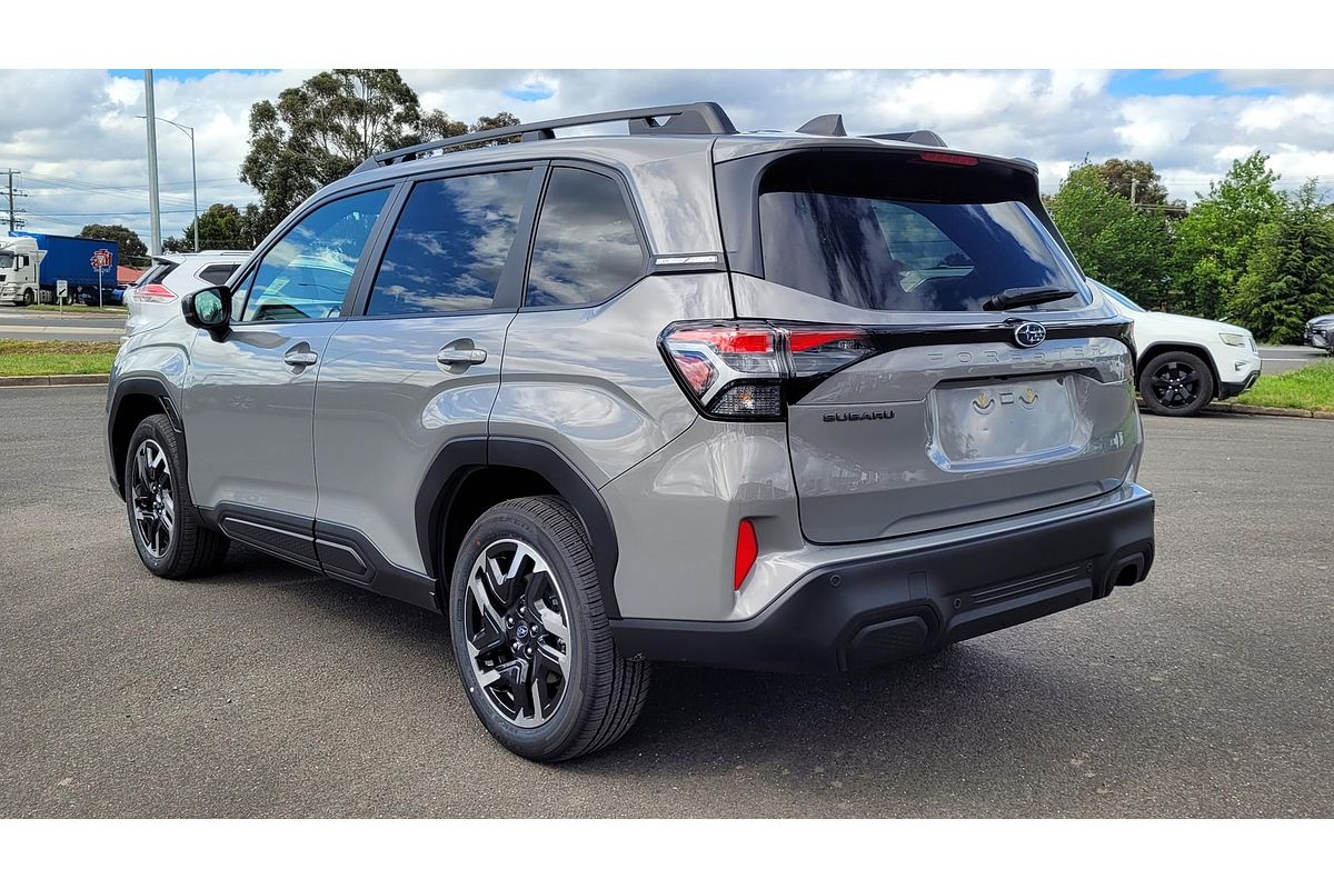 2025 Subaru Forester Premium S6