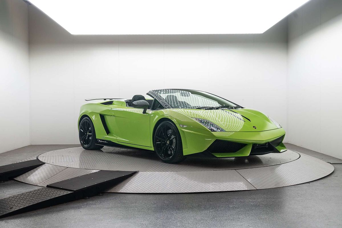 2012 Lamborghini Gallardo LP570-4 Performante L140