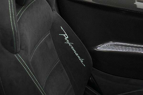 2012 Lamborghini Gallardo LP570-4 Performante L140