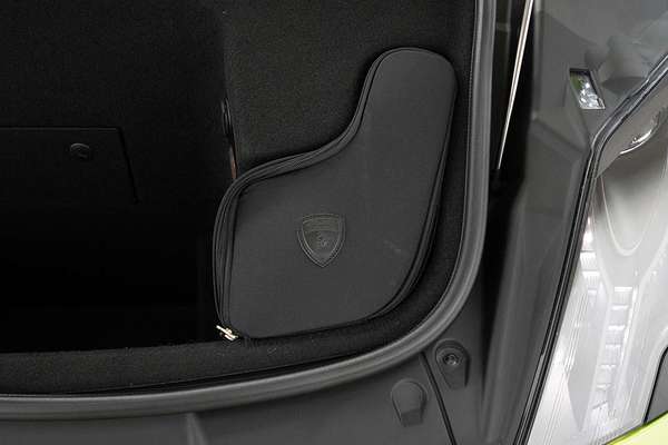 2012 Lamborghini Gallardo LP570-4 Performante L140