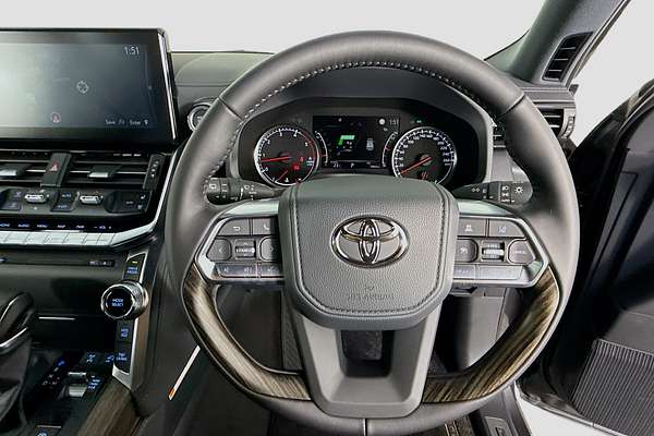 2024 Toyota Landcruiser VX FJA300R