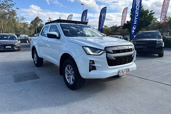2022 Isuzu D-MAX LS-M  4X4