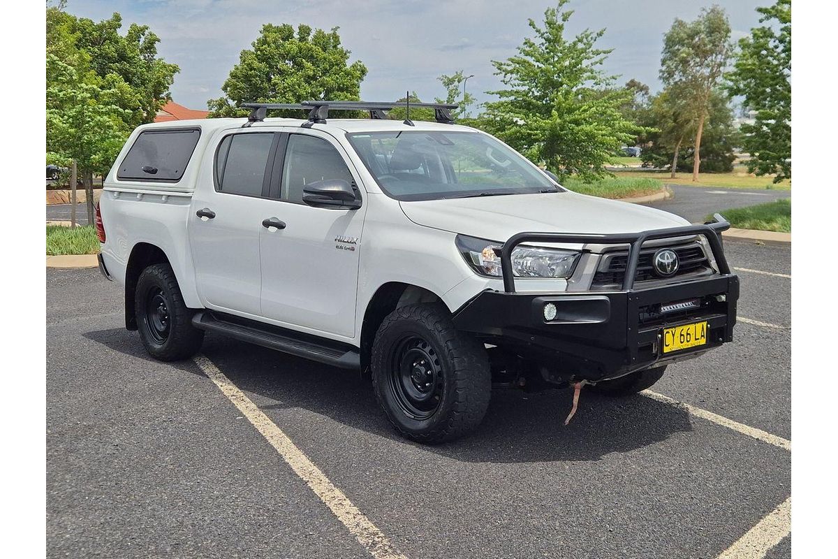2020 Toyota Hilux SR GUN126R 4X4