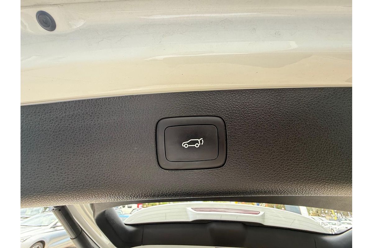 2022 MG HS Plus EV Essence SAS23