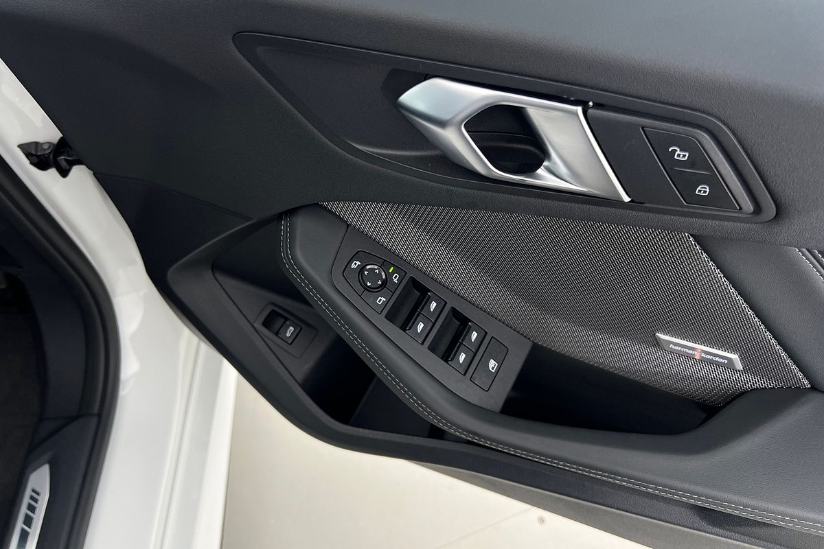 2024 BMW 1 Series 118 M Sport F70