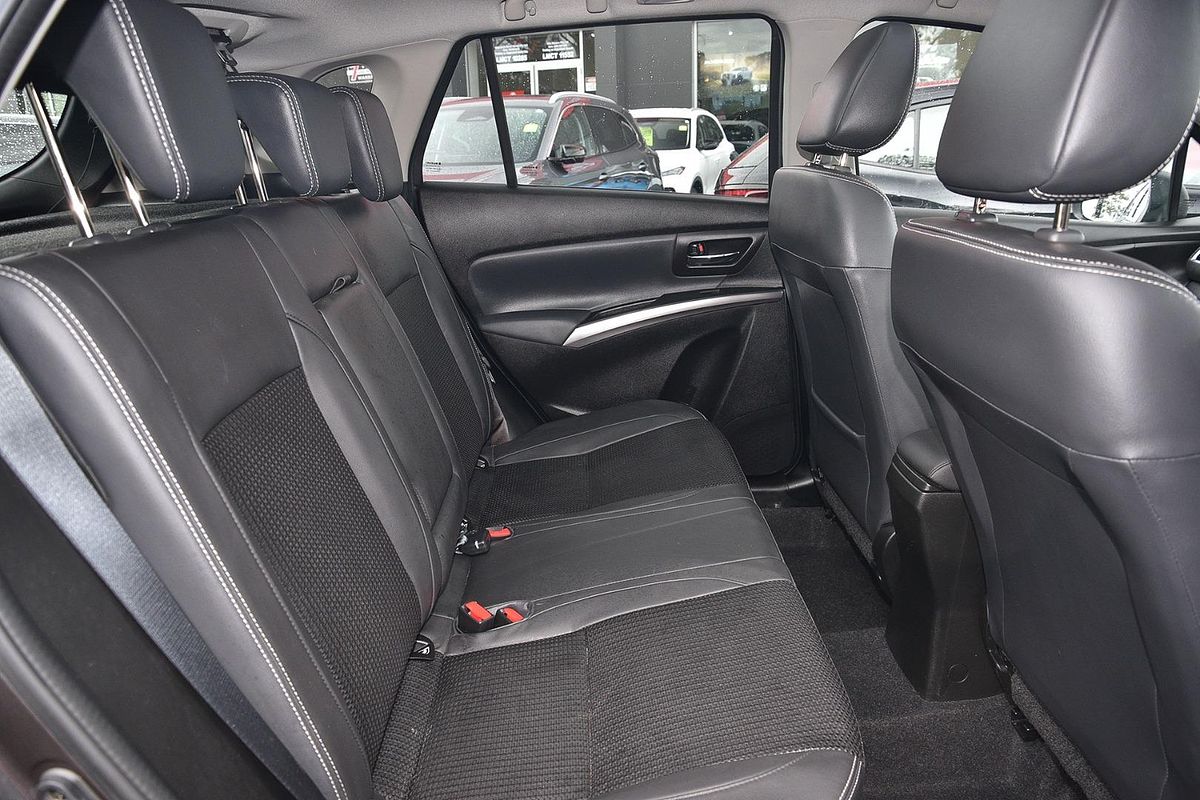 2022 Suzuki S-Cross ALLGRIP Prestige JYB