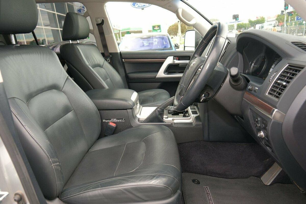 2017 Toyota Landcruiser VX VDJ200R