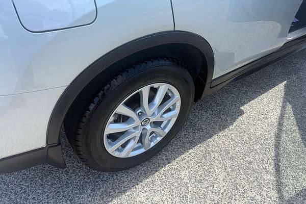 2022 Nissan X-TRAIL ST T32