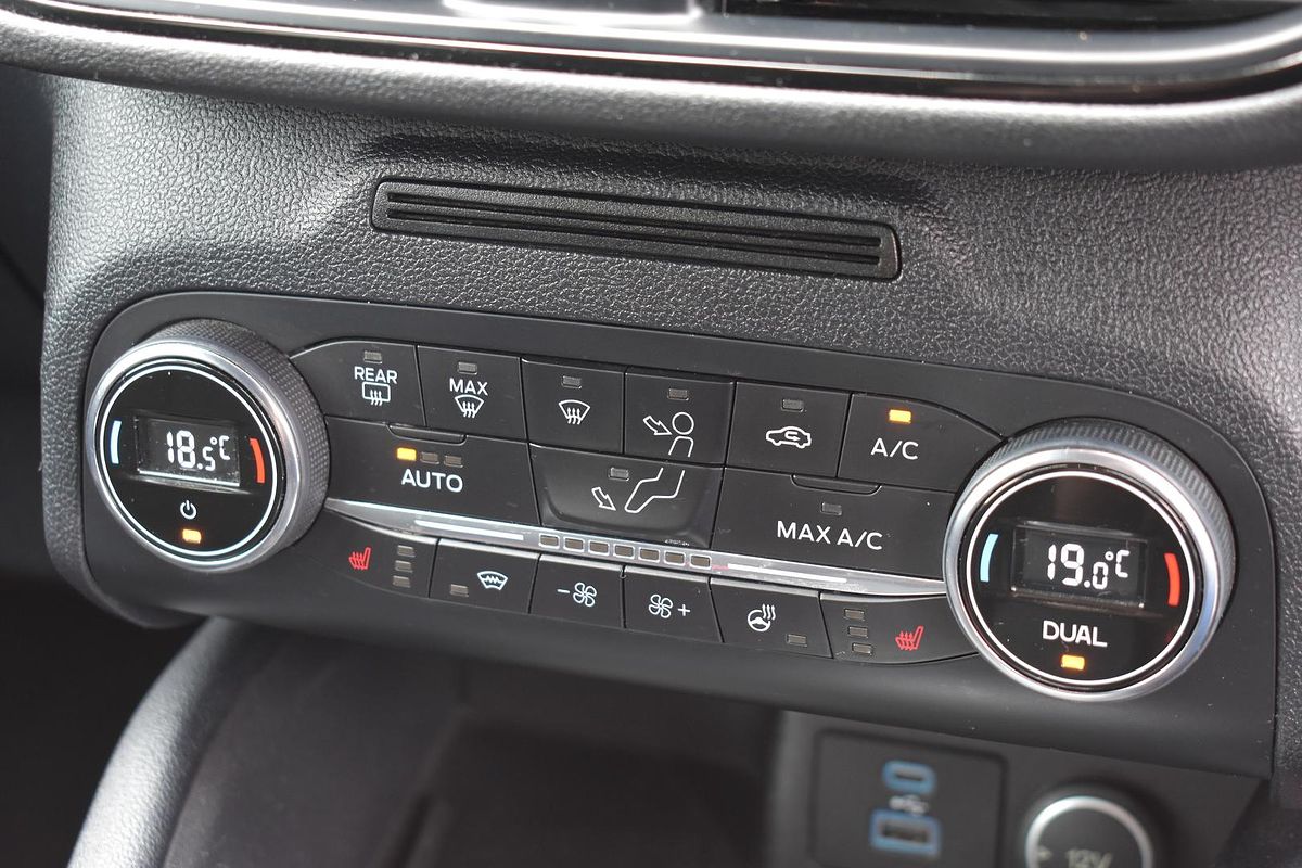 2020 Ford Escape ST-Line ZH