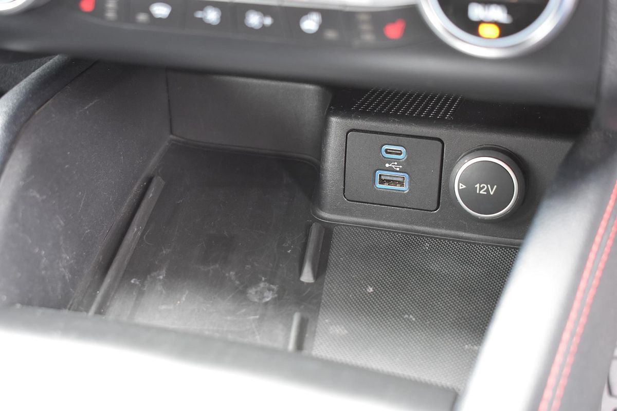 2020 Ford Escape ST-Line ZH