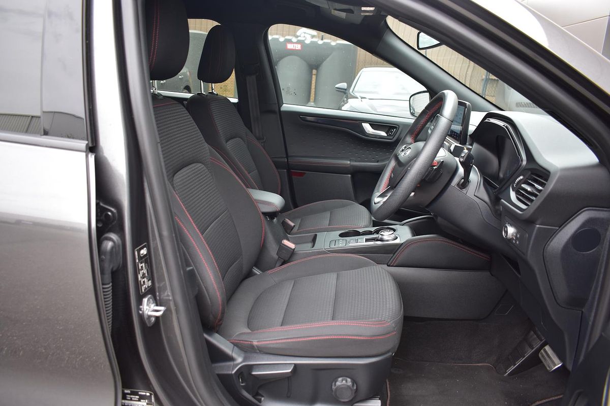 2020 Ford Escape ST-Line ZH