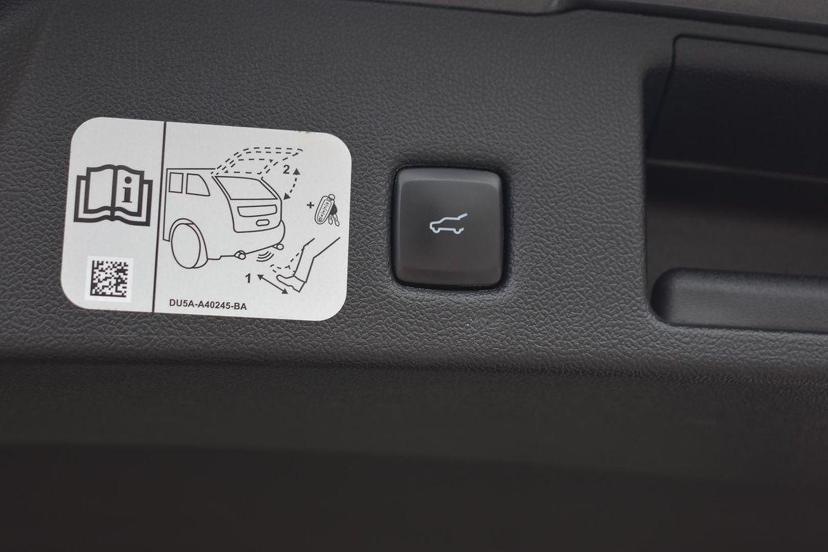 2020 Ford Escape ST-Line ZH