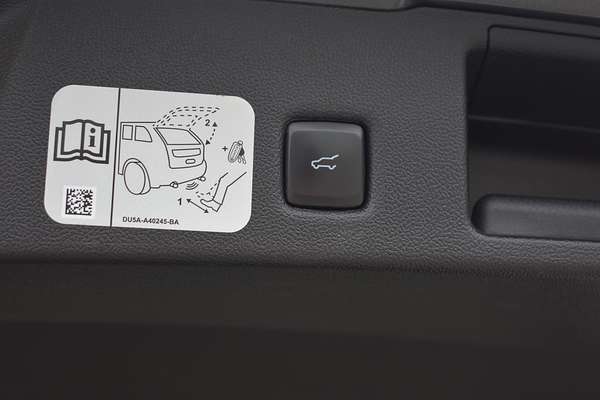 2020 Ford Escape ST-Line ZH