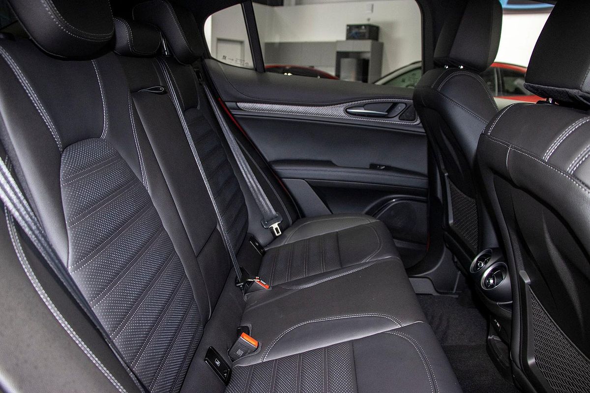 2025 Alfa Romeo Stelvio Quadrifoglio Series 5