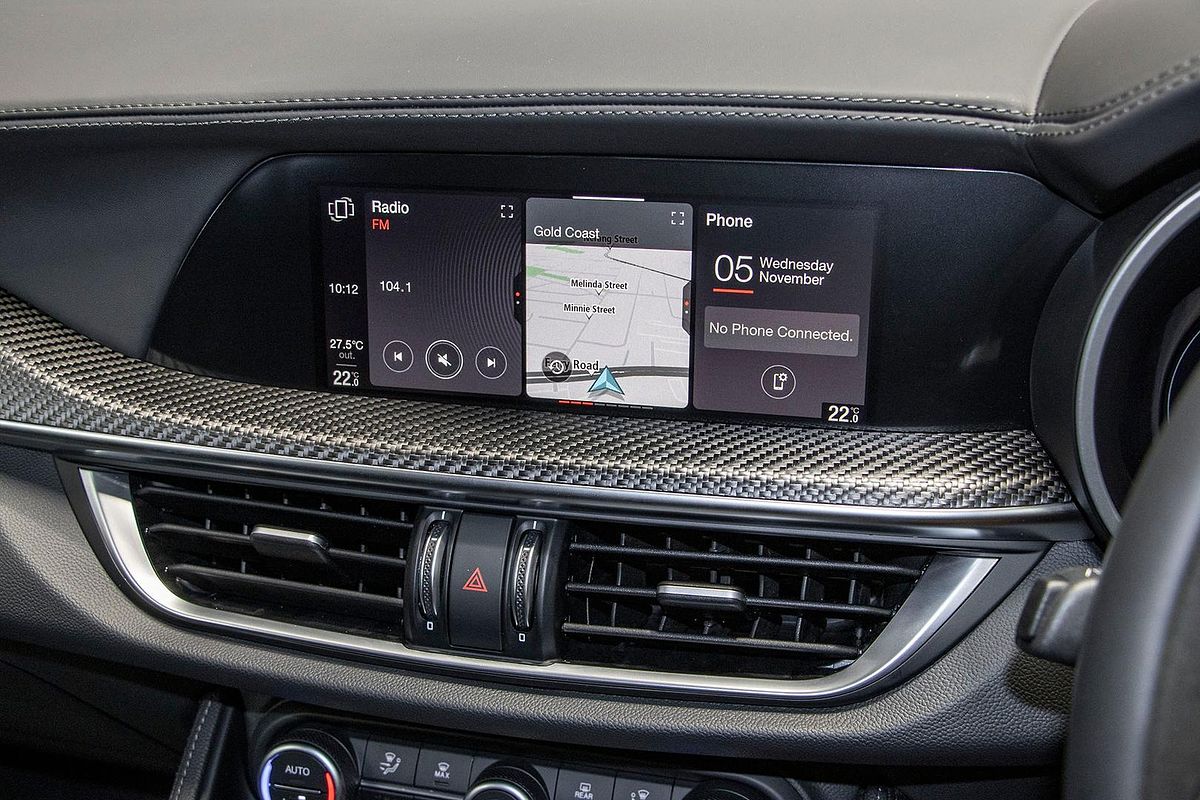 2025 Alfa Romeo Stelvio Quadrifoglio Series 5