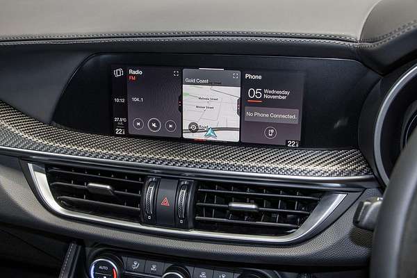 2025 Alfa Romeo Stelvio Quadrifoglio Series 5