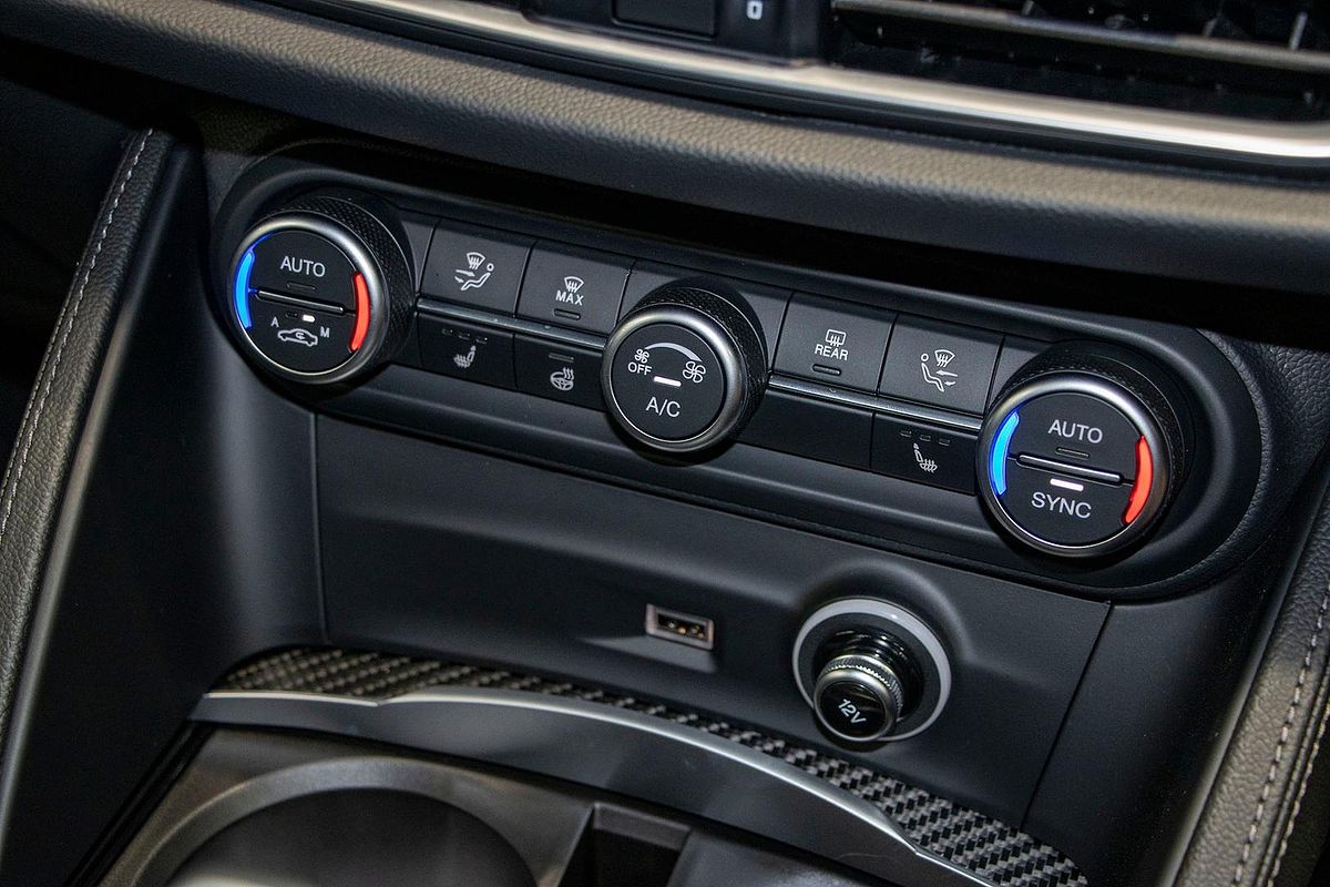 2025 Alfa Romeo Stelvio Quadrifoglio Series 5