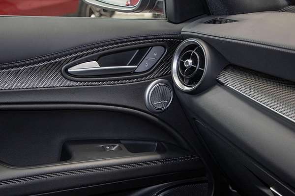 2025 Alfa Romeo Stelvio Quadrifoglio Series 5