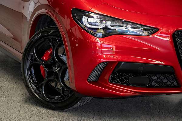 2025 Alfa Romeo Stelvio Quadrifoglio Series 5