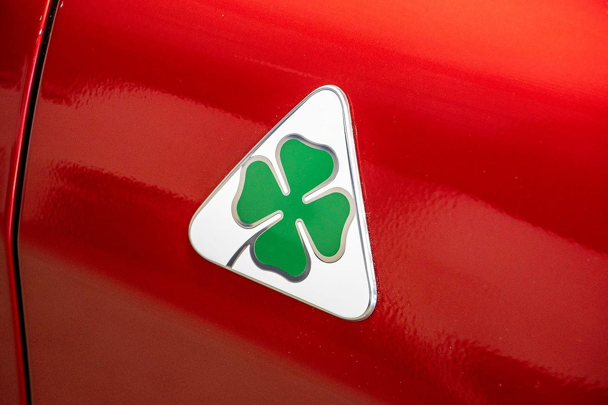 2025 Alfa Romeo Stelvio Quadrifoglio Series 5