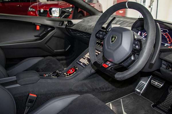 2023 Lamborghini Huracan STO 724