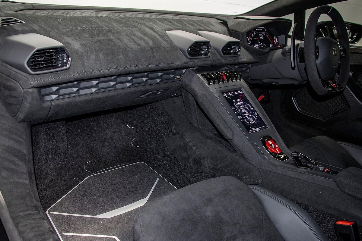 2023 Lamborghini Huracan STO 724