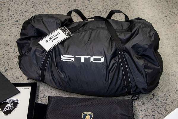 2023 Lamborghini Huracan STO 724