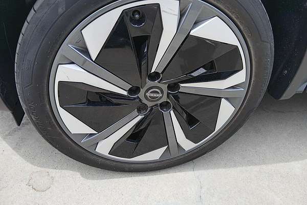 2024 Nissan JUKE ST-L F16