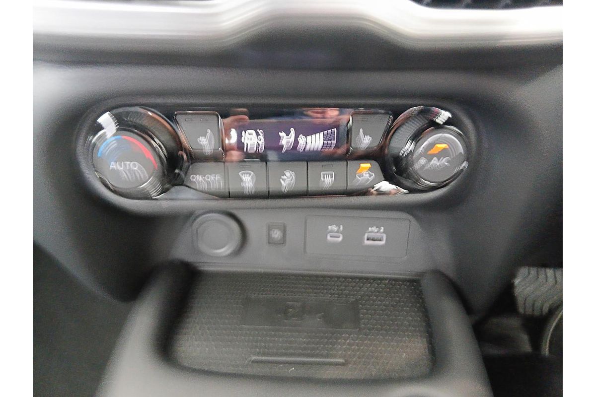 2024 Nissan JUKE ST-L F16