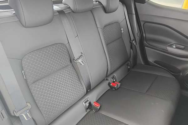 2024 Nissan JUKE ST-L F16