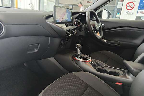 2024 Nissan JUKE ST-L F16