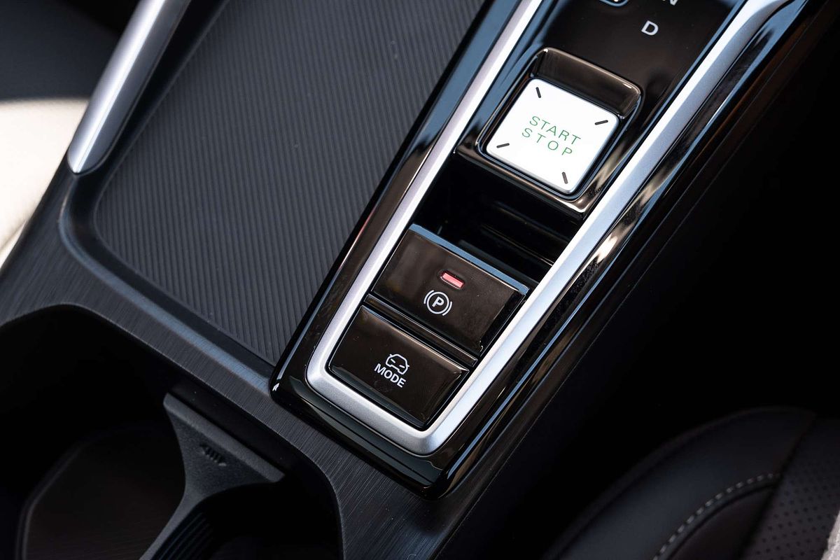 2025 MG ZS Essence Hybrid+ ZS32