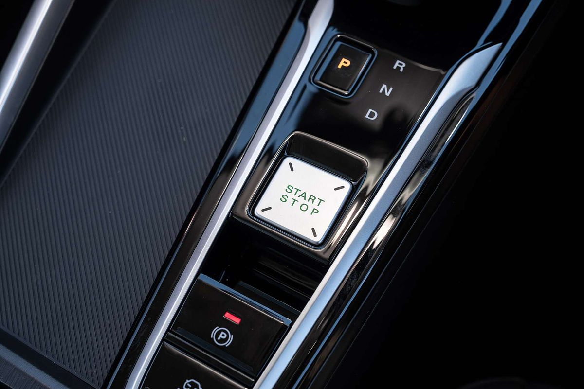 2025 MG ZS Essence Hybrid+ ZS32