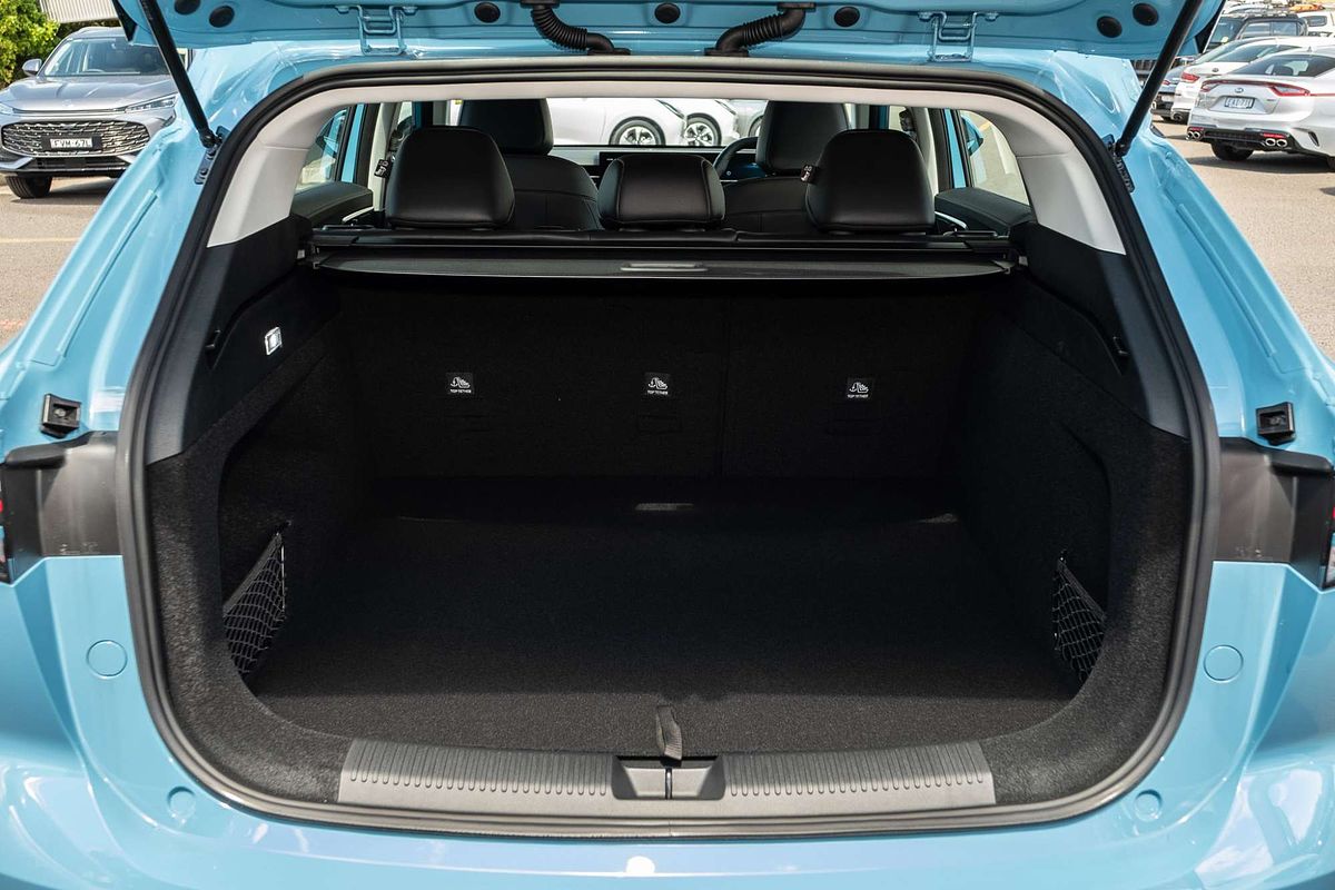 2025 MG HS Excite AS33