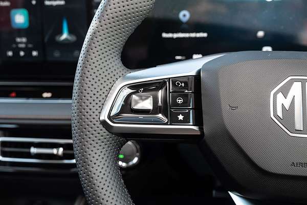 2025 MG HS Excite AS33